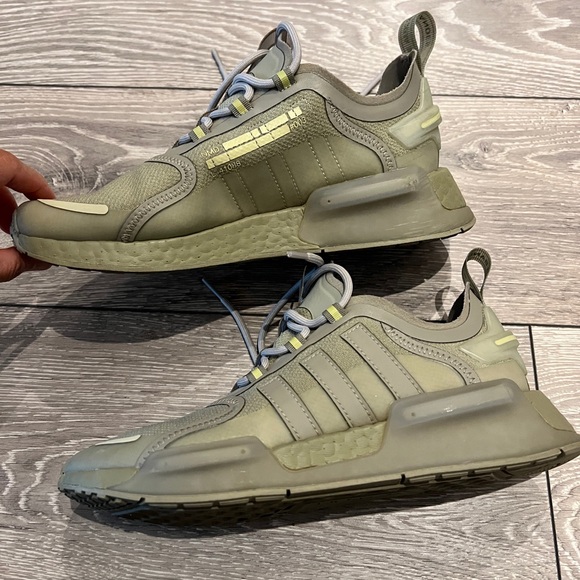 NMD_V3 womens (USED) - Picture 4 of 9